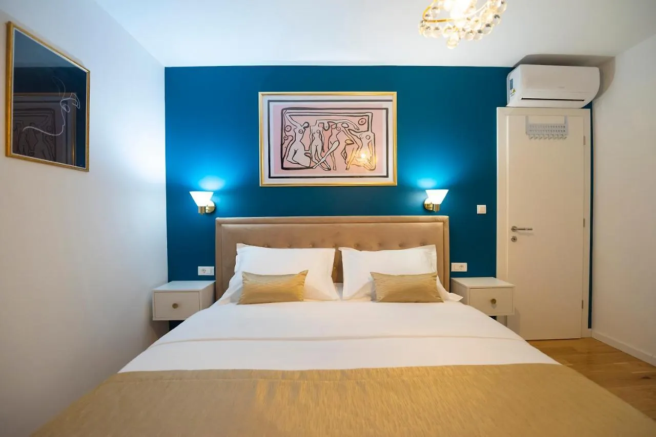 Sunny Bo Villa With A Heated Pool And Rooftop Jacuzzi Kastela 0*,  Croatia
