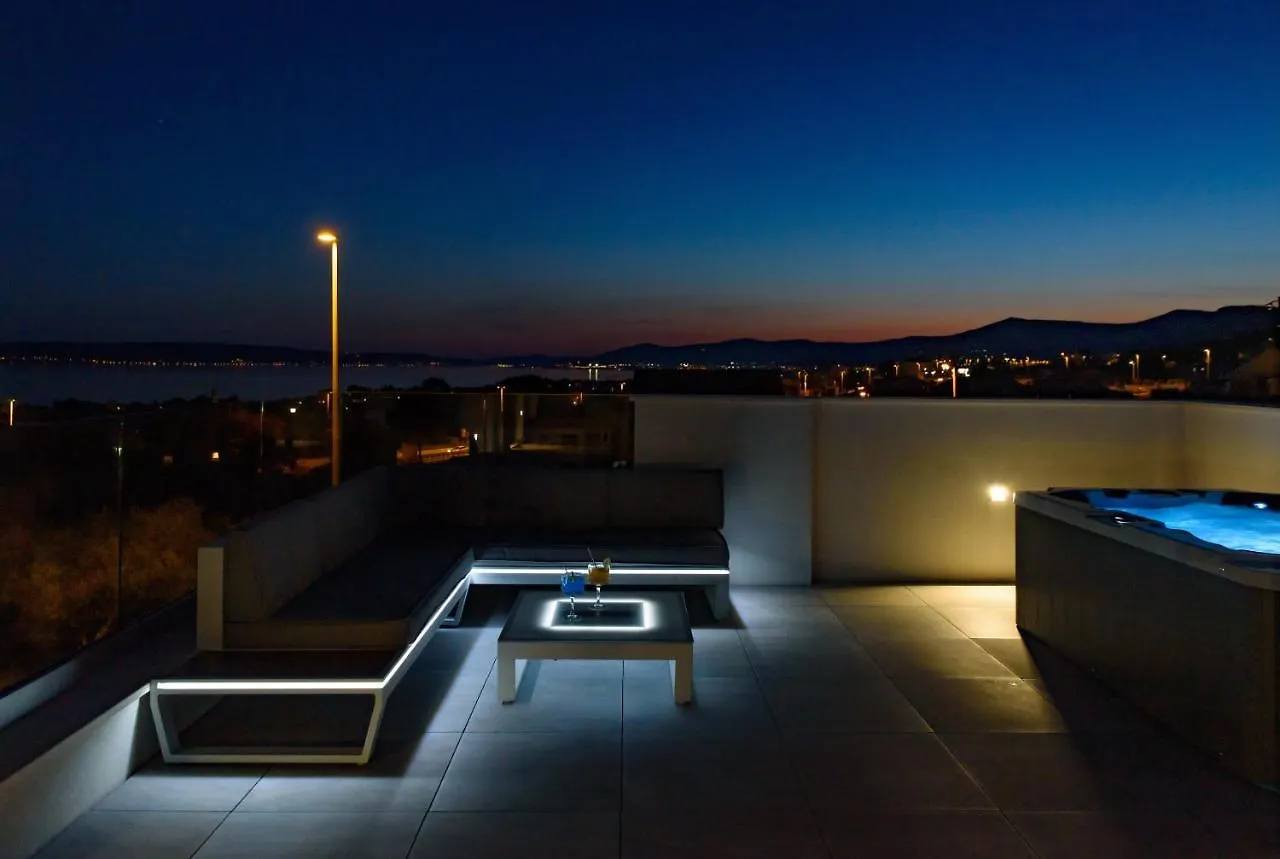 Sunny Bo Villa With A Heated Pool And Rooftop Jacuzzi Kastela 0*,  Croatia